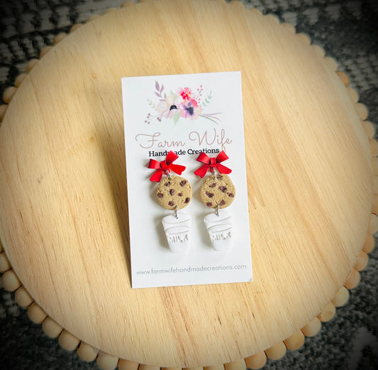 Milk and cookies with red bow