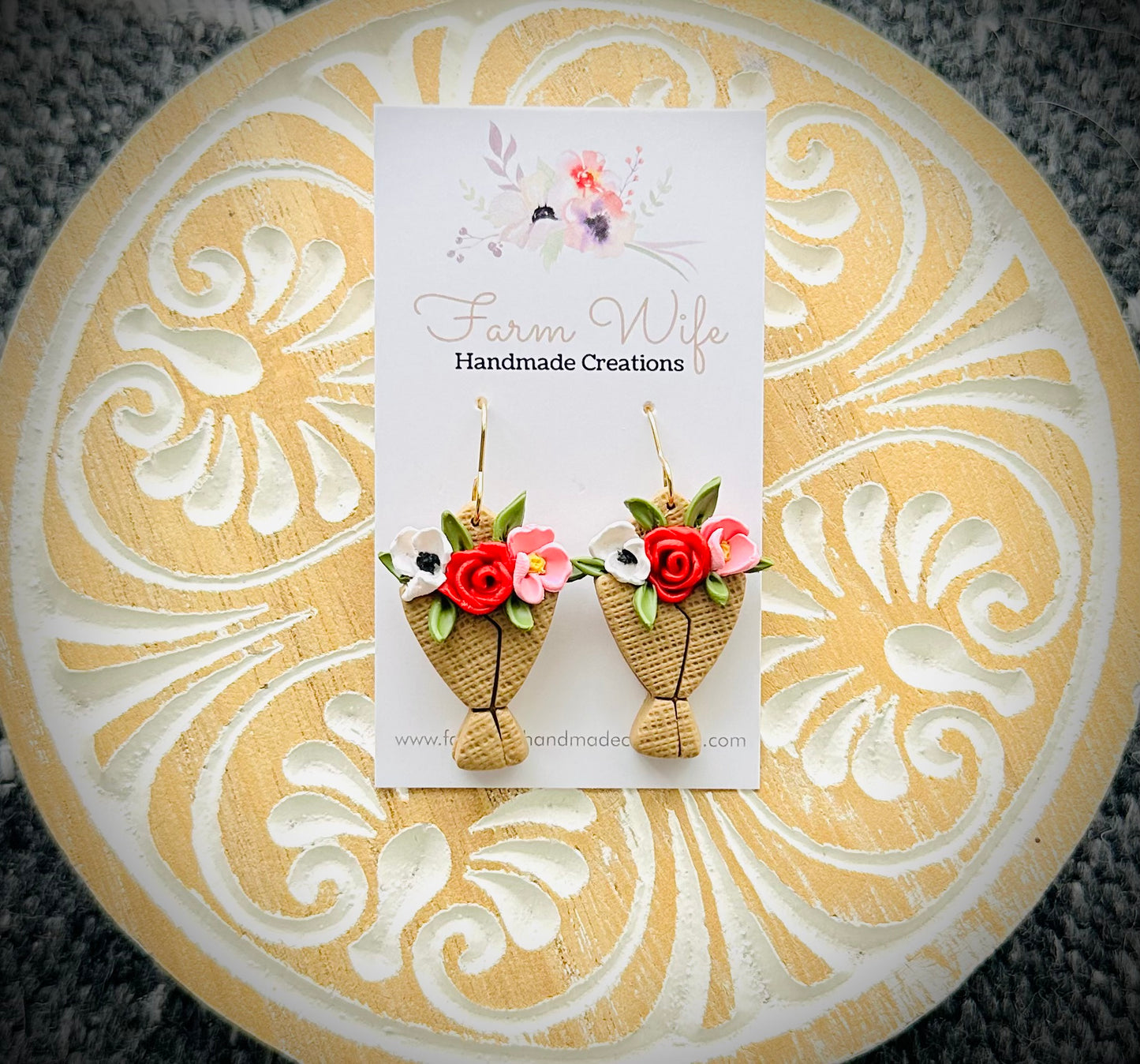 Wrapped flower bouquet