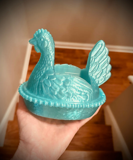 Hen on nest soap holder