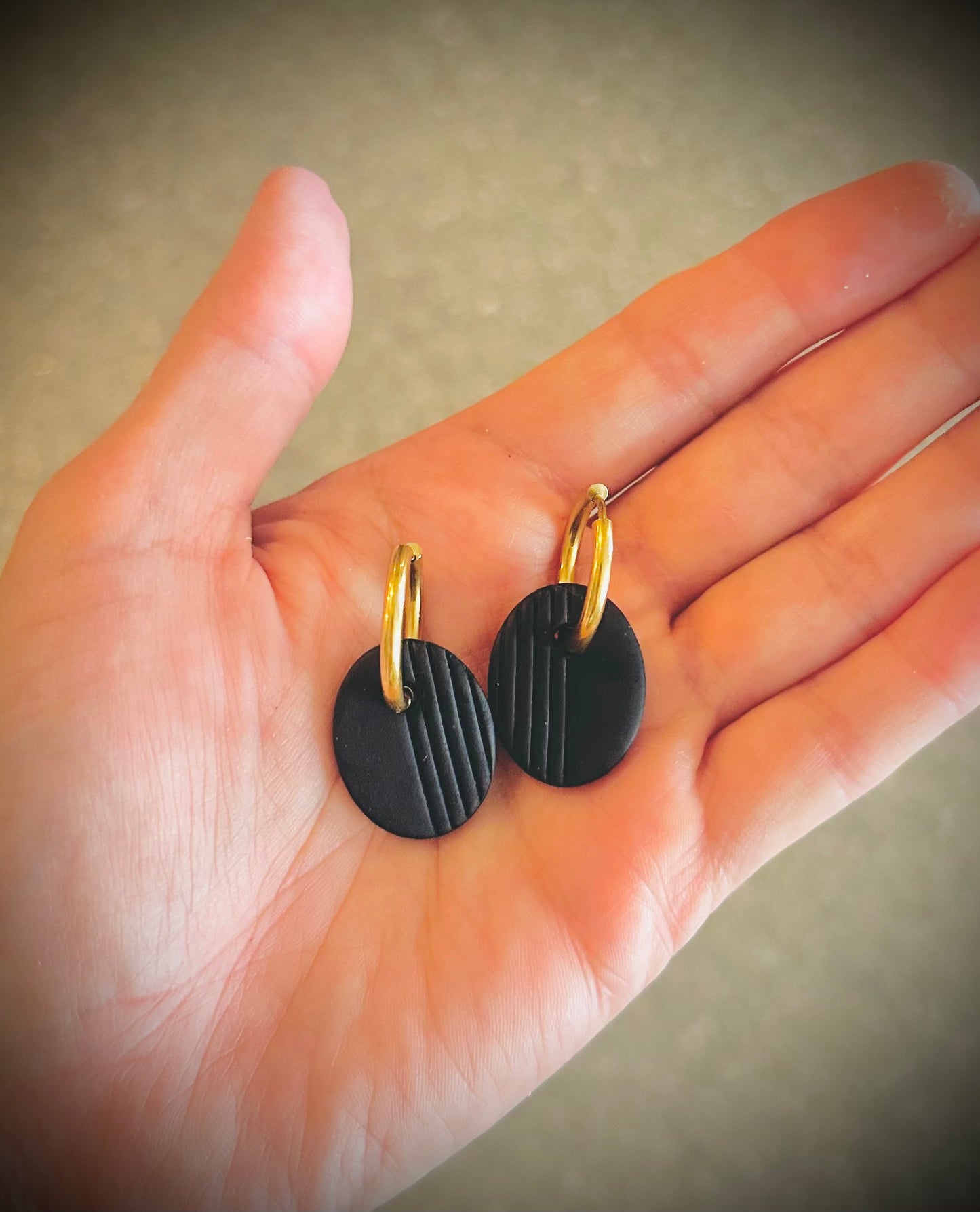 Oval hoops