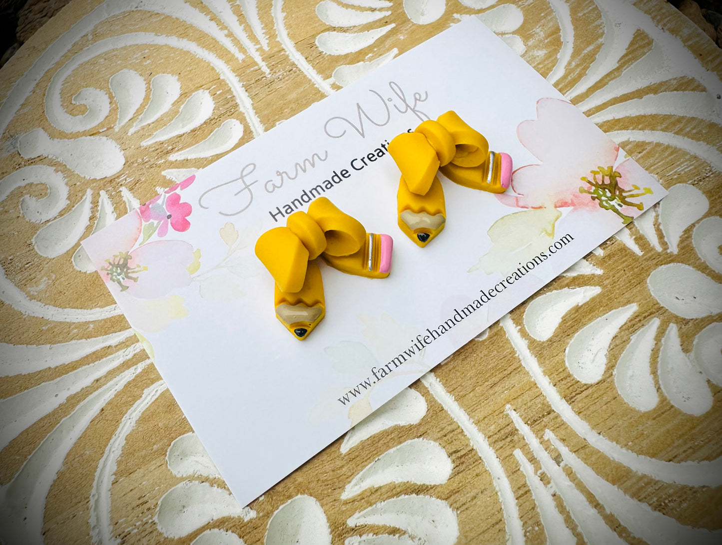 Pencil bows
