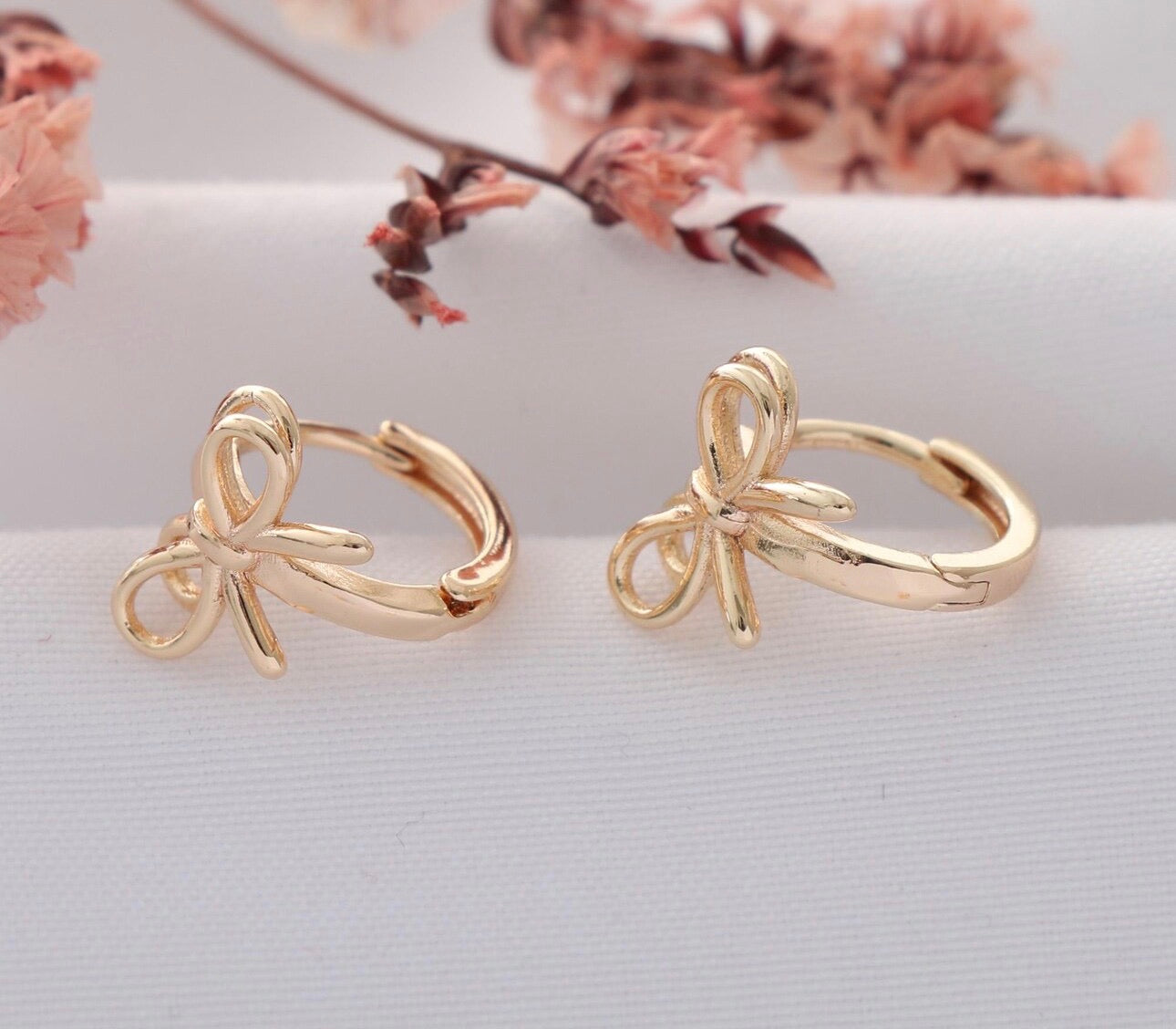 Dainty Bow hoops
